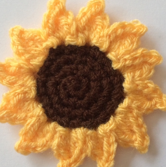 Crochet flowers wreaths, handmade flower wreaths - Picture 7 of 9